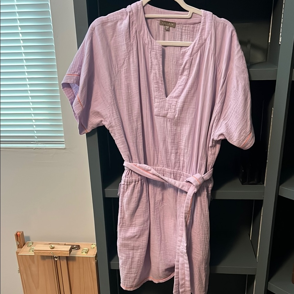 NWOT Lilla P Belted Split Neck Dress Lilac size M - Picture 3 of 7